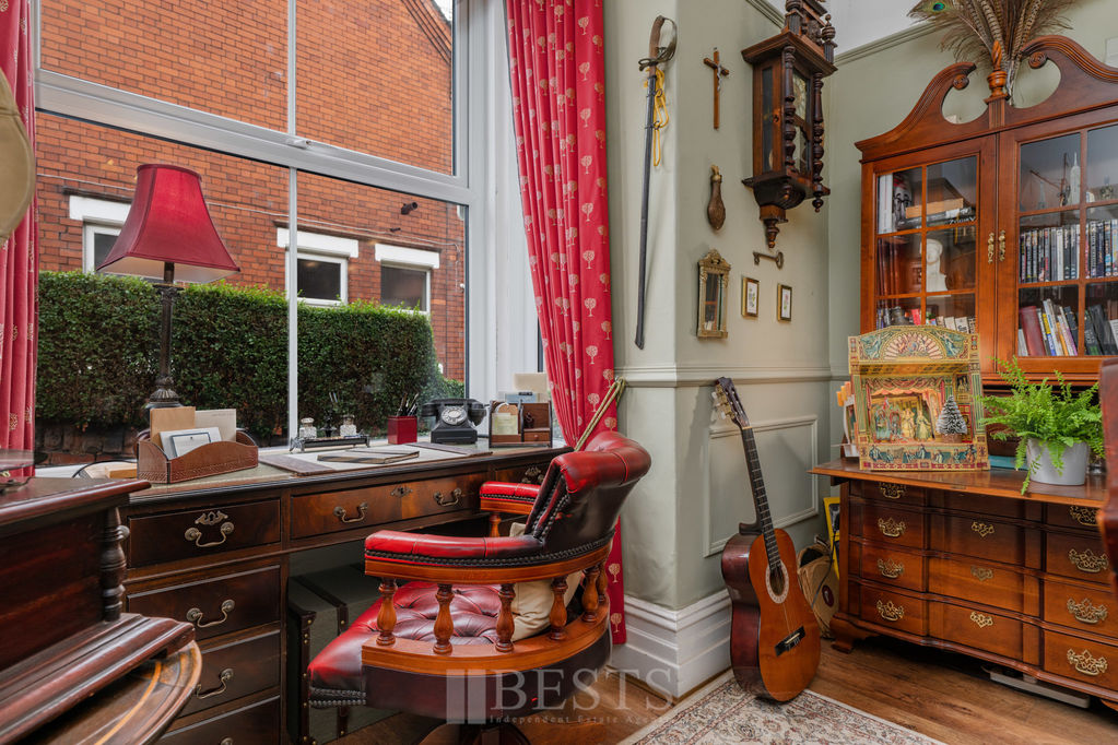 11 Weston Road